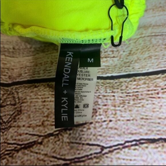 Kendall + Kylie Henely Top Swimsuit Bikini - Picture 5 of 9